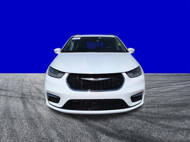 Used 2022 Chrysler Pacifica Touring-L FWD image 9