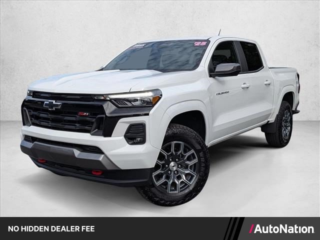 Used 2025 Chevrolet Colorado Z71 AWD/4WD image 1