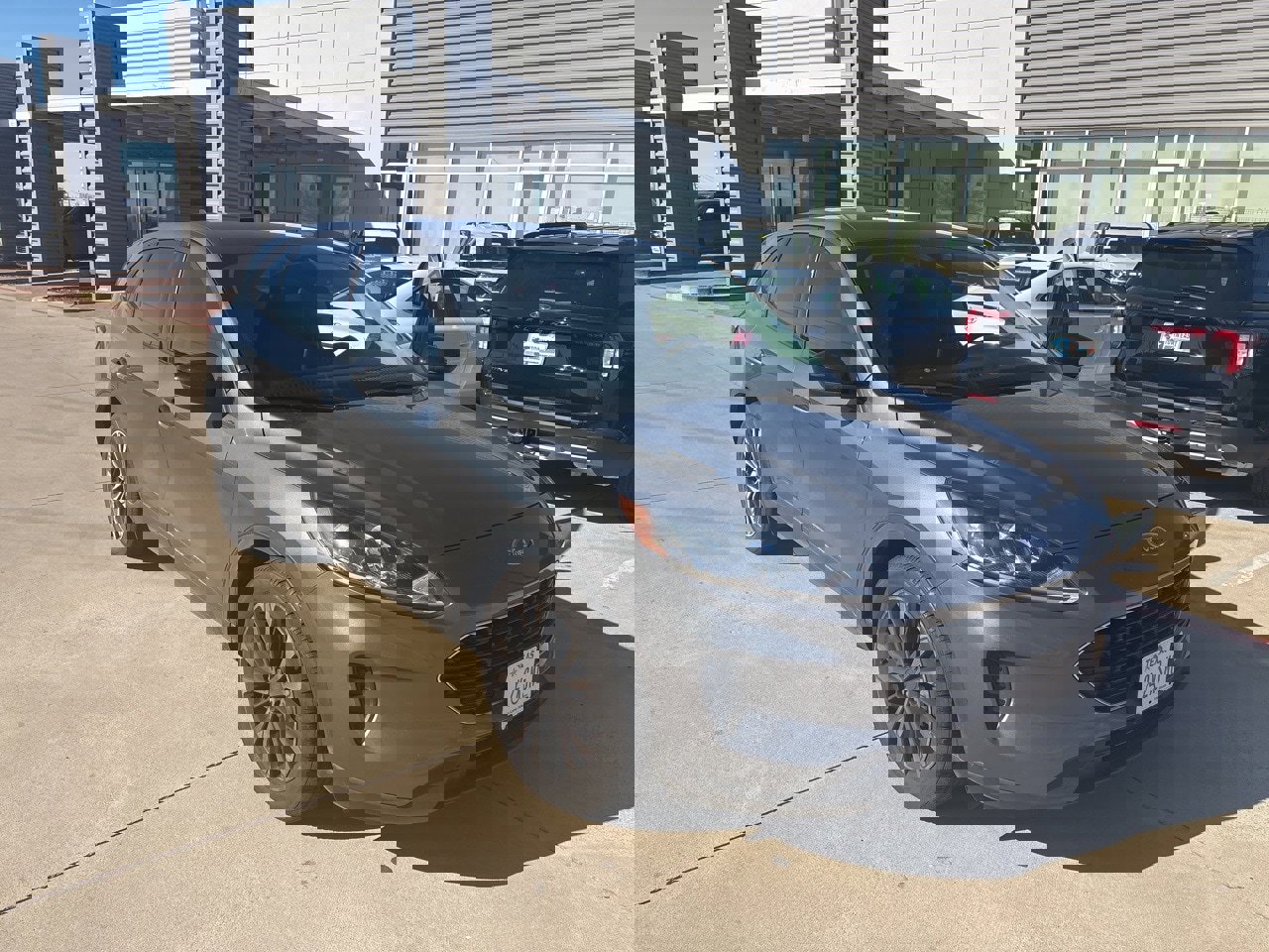 Certified 2022 Ford Escape SE w/ SE Sport Appearance Package image 4