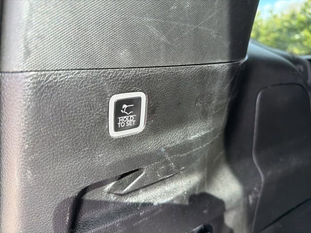 Used 2024 Jeep Wagoneer L Series II w/ Flexible Seating Group image 15