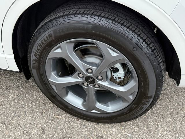 Certified 2024 Ford Escape ST-Line w/ Tech Pack #1 AWD/4WD image 5