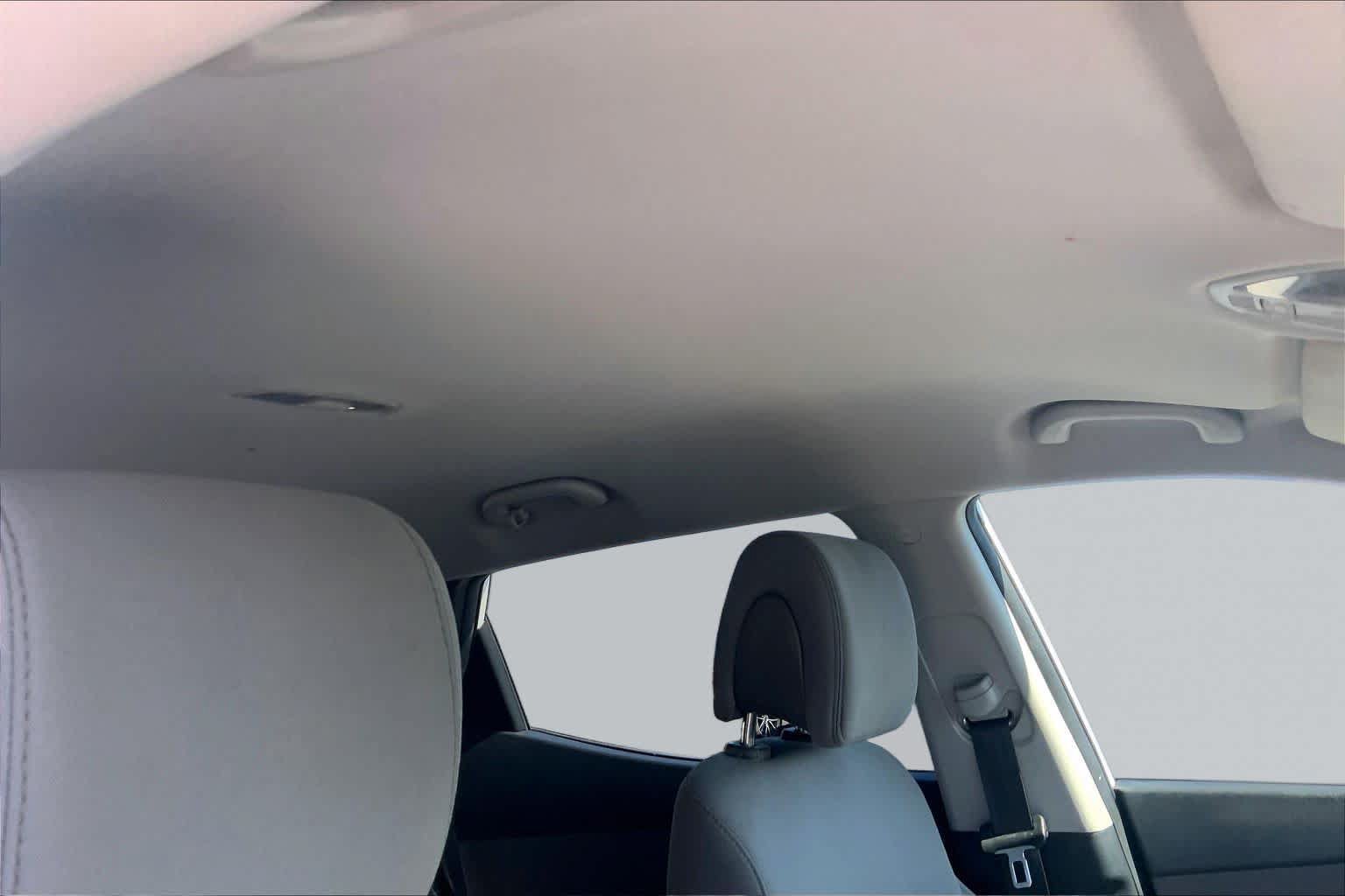 Used 2018 Hyundai Santa Fe Sport FWD image 14