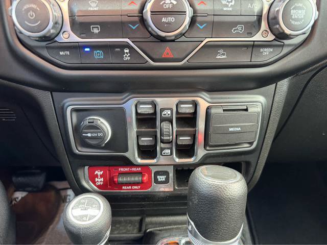 Used 2022 Jeep Wrangler Unlimited Rubicon 4xe AWD/4WD image 20