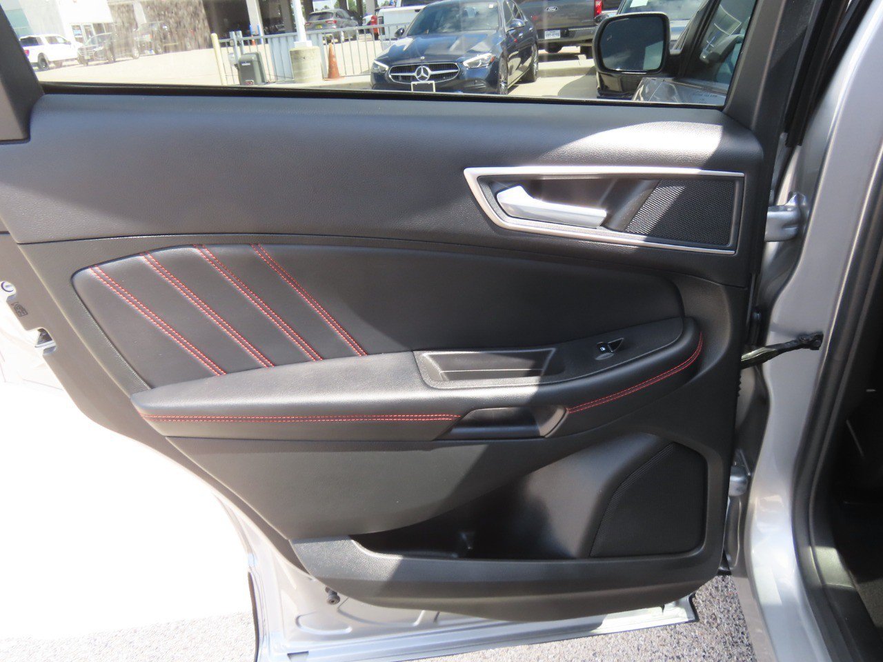 Certified 2023 Ford Edge ST-Line AWD/4WD image 18