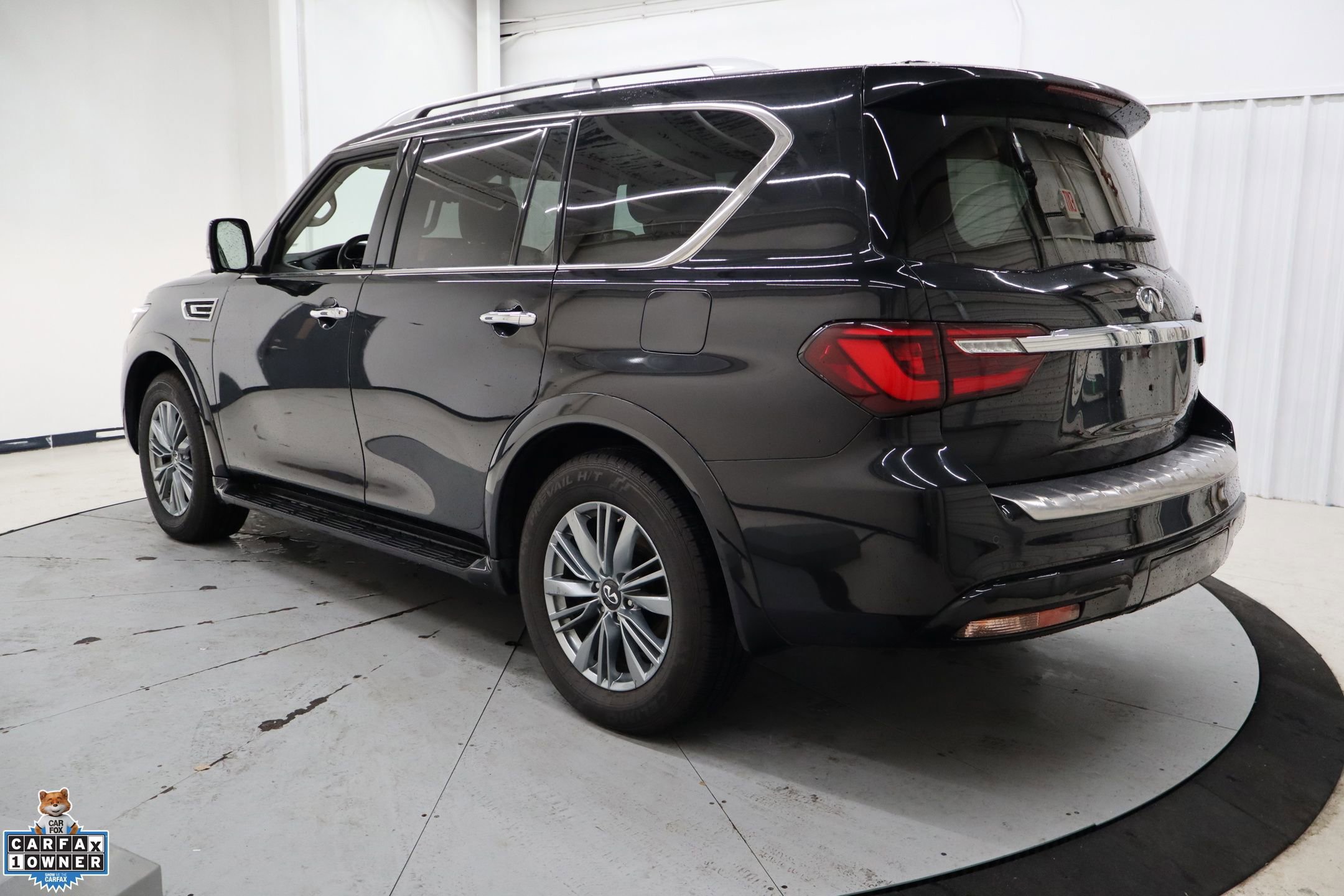 Used 2023 INFINITI QX80 Luxe w/ Cargo Package image 3