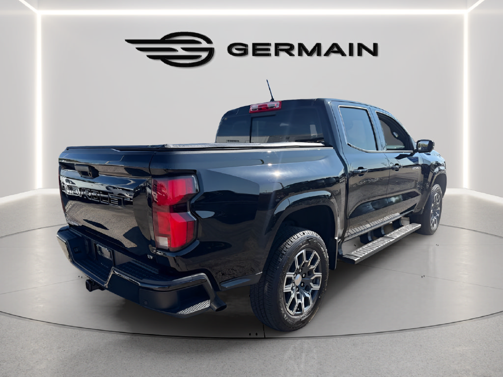Used 2024 Chevrolet Colorado LT w/ LT Convenience Package III RWD image 8