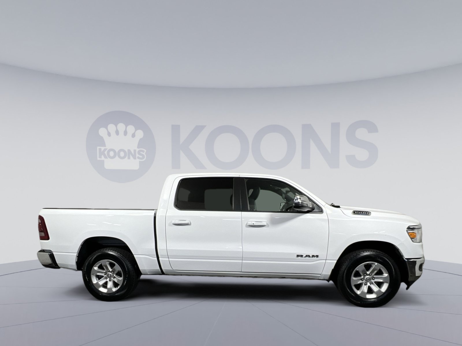 Used 2023 RAM 1500 Laramie AWD/4WD image 12