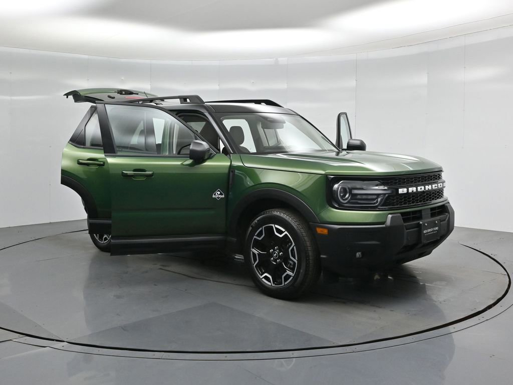 Certified 2025 Ford Bronco Sport Outer Banks w/ Outer Banks Tech Package+ image 56