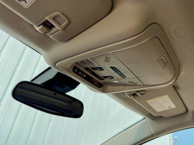 Used 2021 GMC Terrain SLT w/ Infotainment Package II AWD/4WD image 32