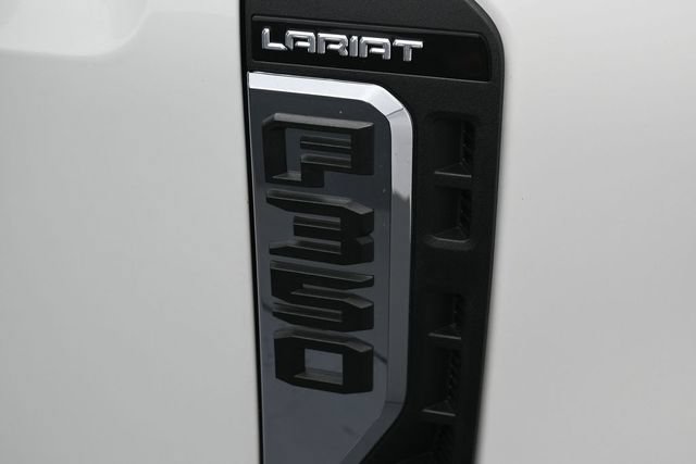 Certified 2025 Ford F350 Lariat w/ Lariat Ultimate Package AWD/4WD image 32