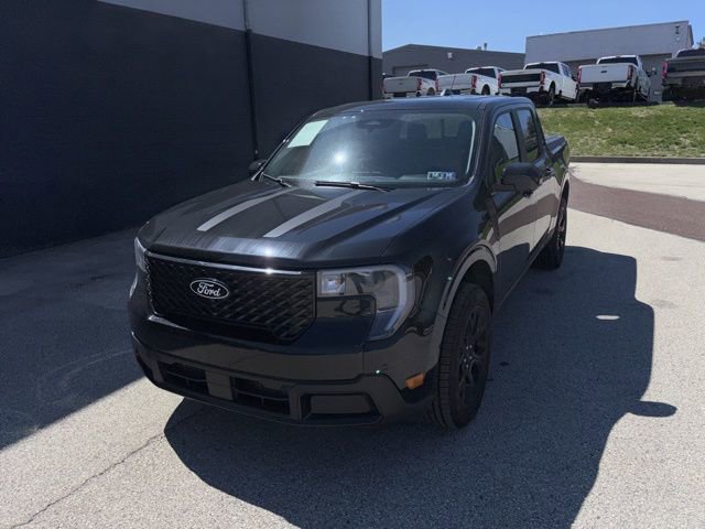 Certified 2025 Ford Maverick Lariat w/ Black Appearance Package AWD/4WD image 6
