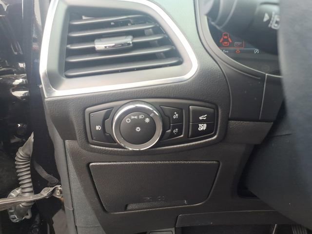 Certified 2024 Ford Edge Titanium w/ Equipment Group 301A image 13