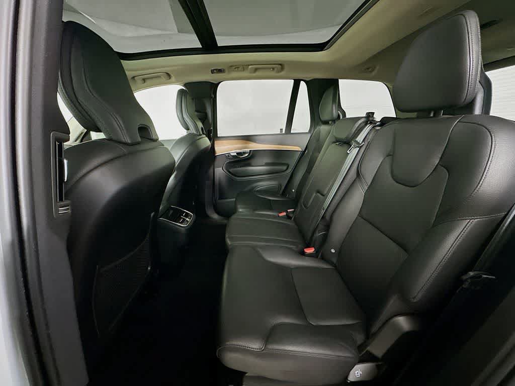 Used 2022 Volvo XC90 T6 Momentum w/ Protection Package Premier AWD/4WD image 14