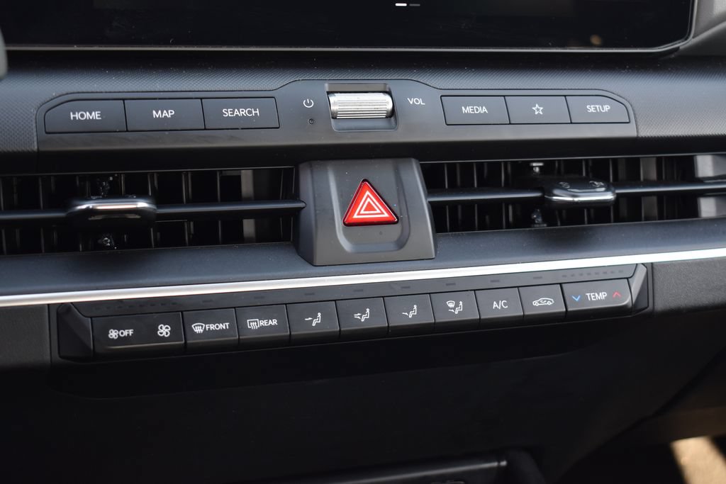 Used 2025 Kia K4 FWD image 12