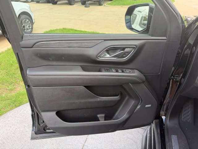 Used 2022 GMC Yukon XL SLT w/ SLT Luxury Package AWD/4WD image 11