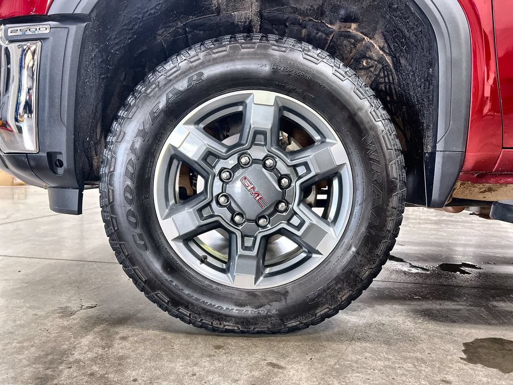 Used 2025 GMC Sierra 2500 SLT w/ SLT Premium Package AWD/4WD image 11