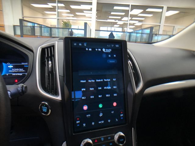 Certified 2024 Ford Edge SEL w/ Convenience Package AWD/4WD image 15