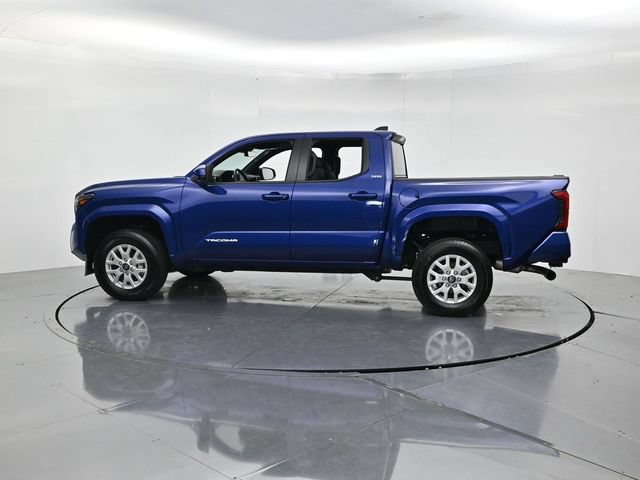 Used 2025 Toyota Tacoma SR5 RWD image 7