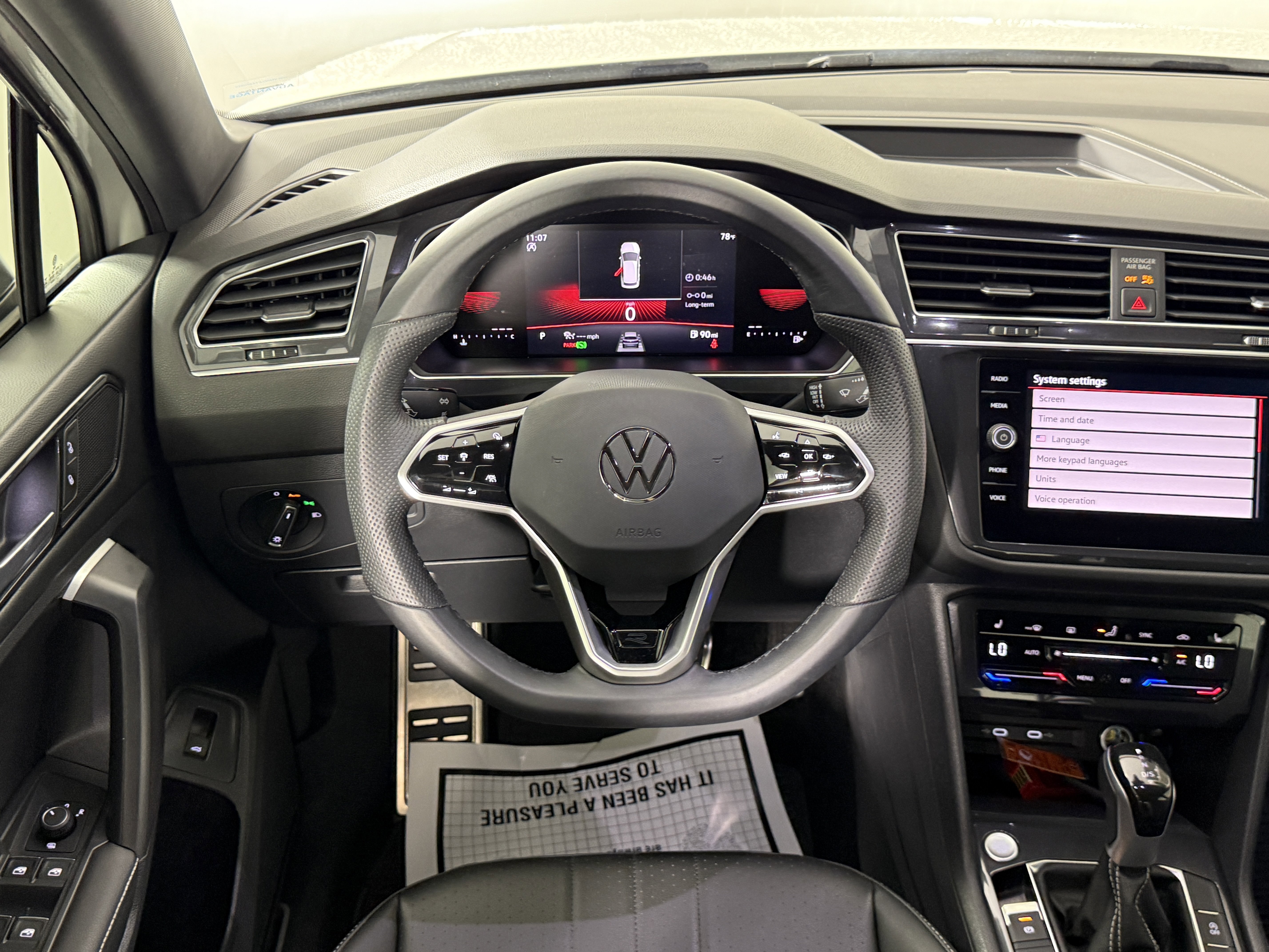 Used 2024 Volkswagen Tiguan SE R-Line image 11