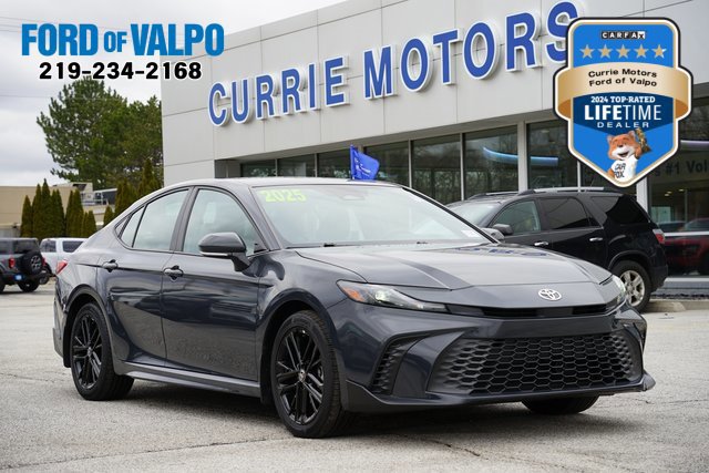 Used 2025 Toyota Camry SE w/ Multimedia Upgrade Package image 5