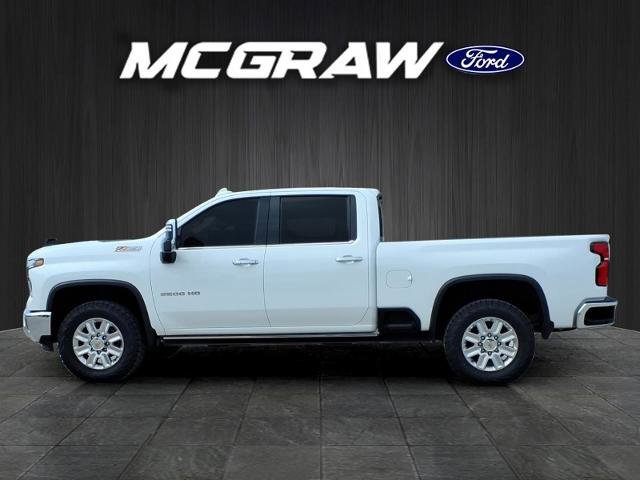 Used 2024 Chevrolet Silverado 2500 LTZ w/ LTZ Premium Package image 2