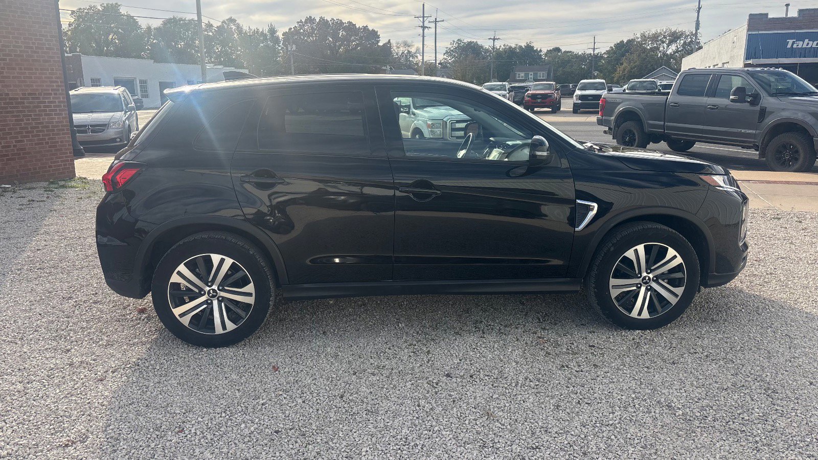 Used 2024 Mitsubishi Outlander Sport SE image 6