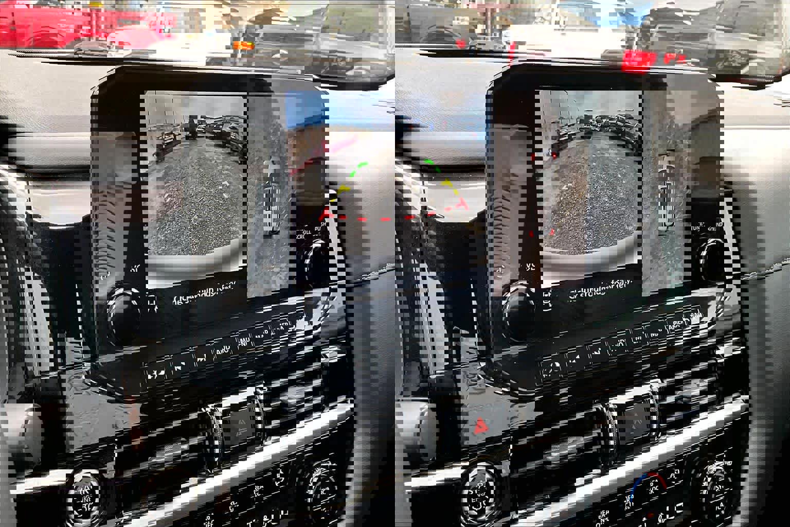 Used 2023 Nissan Pathfinder SL image 34