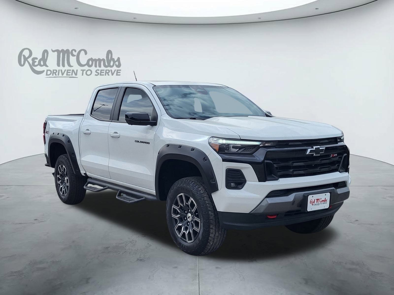 Used 2023 Chevrolet Colorado Z71 w/ Z71 Convenience Package 2