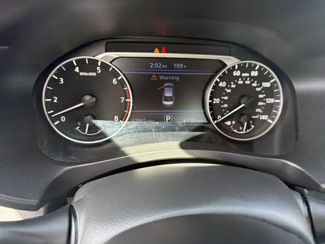 Used 2025 Nissan Altima 2.5 SV FWD image 9