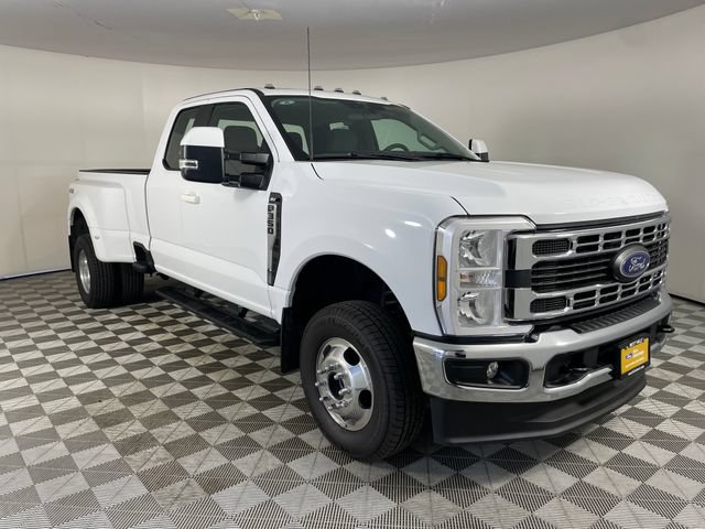 Certified 2024 Ford F350 XL w/ Snow Plow/Camper Package AWD/4WD image 18