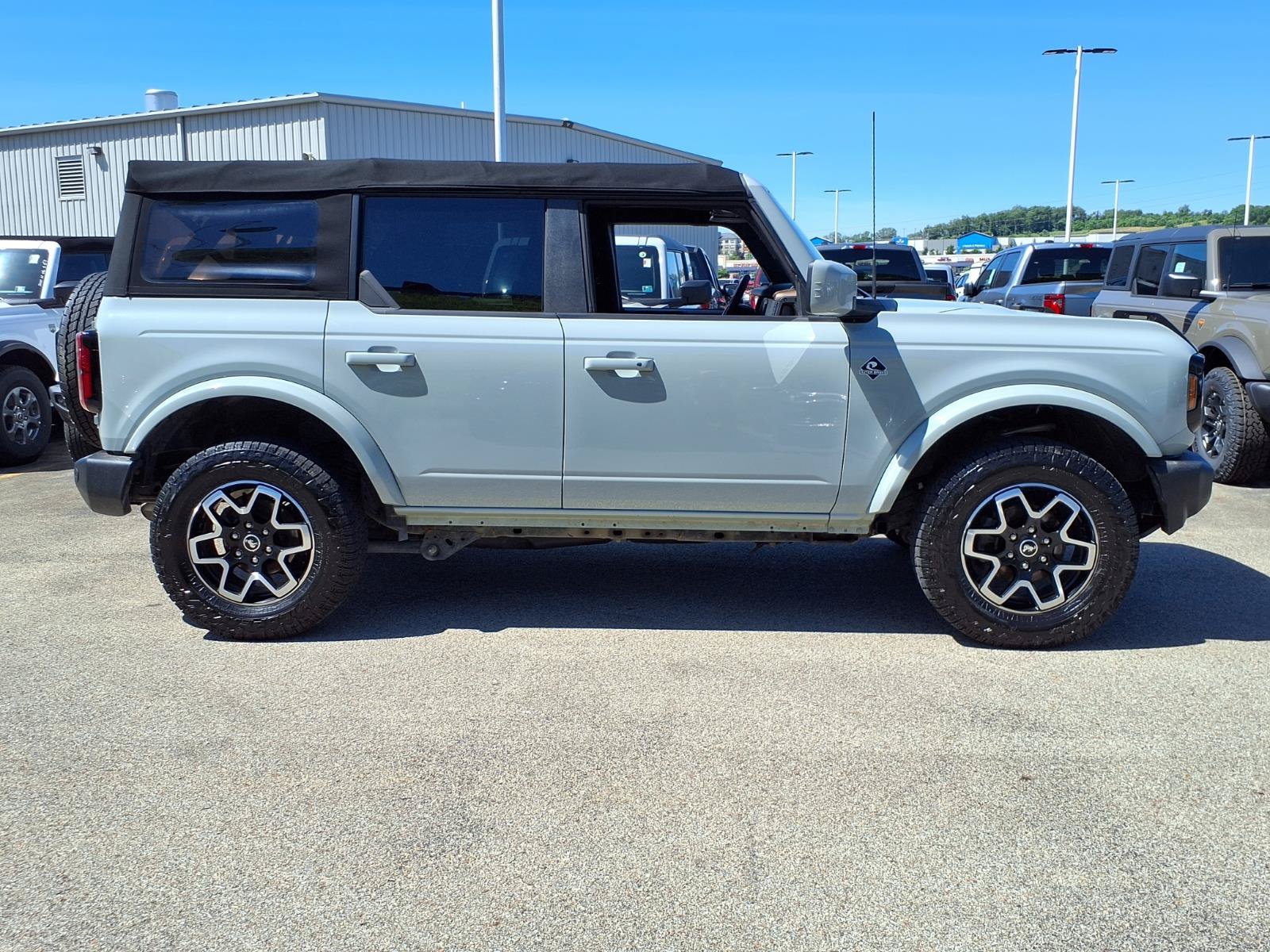Certified 2022 Ford Bronco Outer Banks AWD/4WD image 6