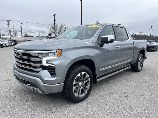 Used 2024 Chevrolet Silverado 1500 High Country w/ Technology Package image 8