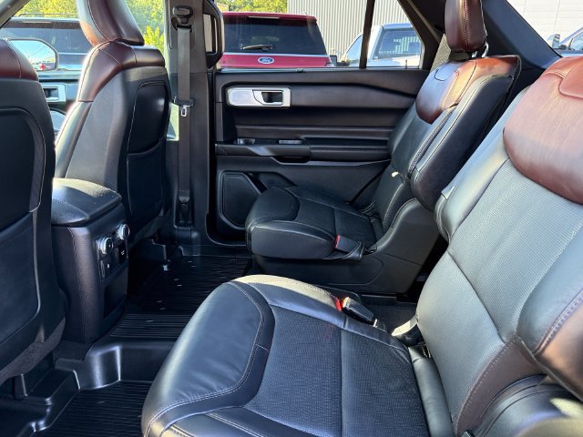 Certified 2020 Ford Explorer Platinum w/ Premium Technology Package AWD/4WD image 20