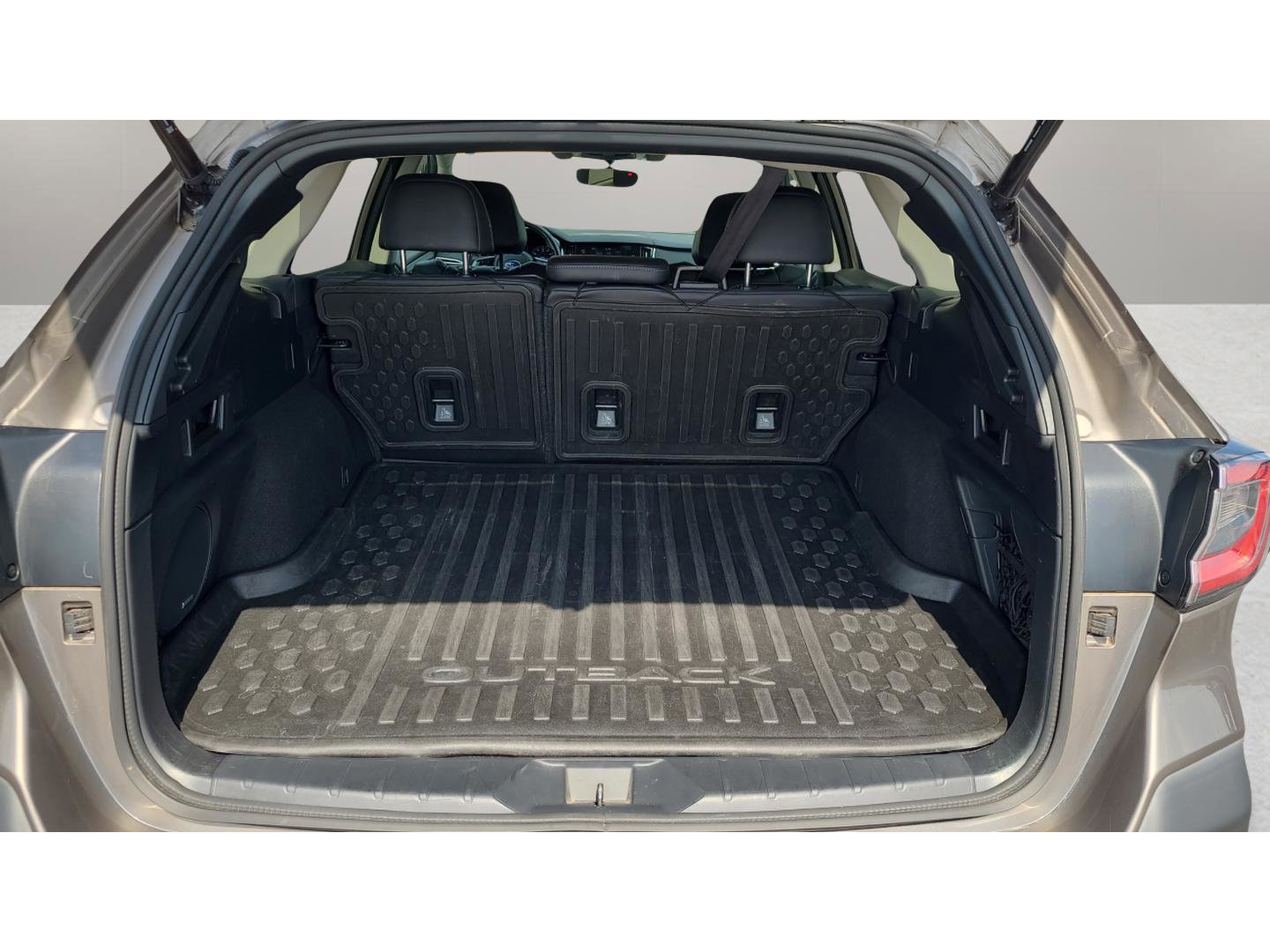 Used 2022 Subaru Outback Limited w/ Popular Package #2 AWD/4WD image 26