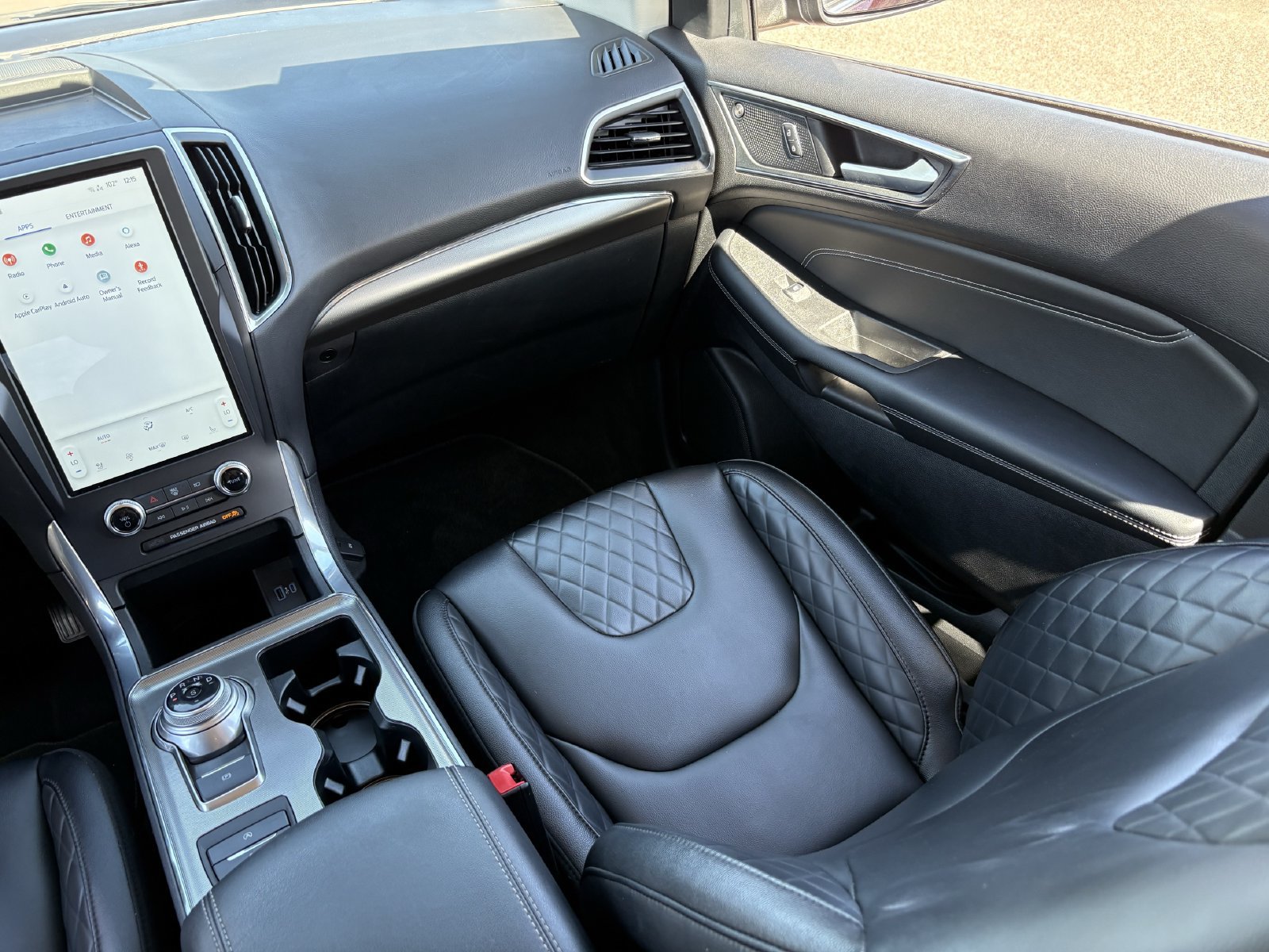 Certified 2024 Ford Edge Titanium AWD/4WD image 17