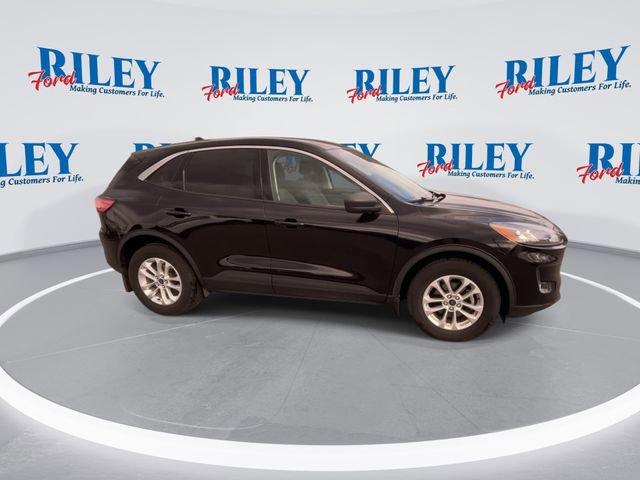 Certified 2022 Ford Escape SE w/ Cold Weather Package AWD/4WD image 10