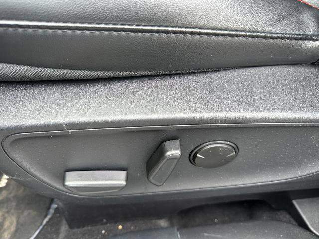 Certified 2025 Ford Escape ST-Line AWD/4WD image 13