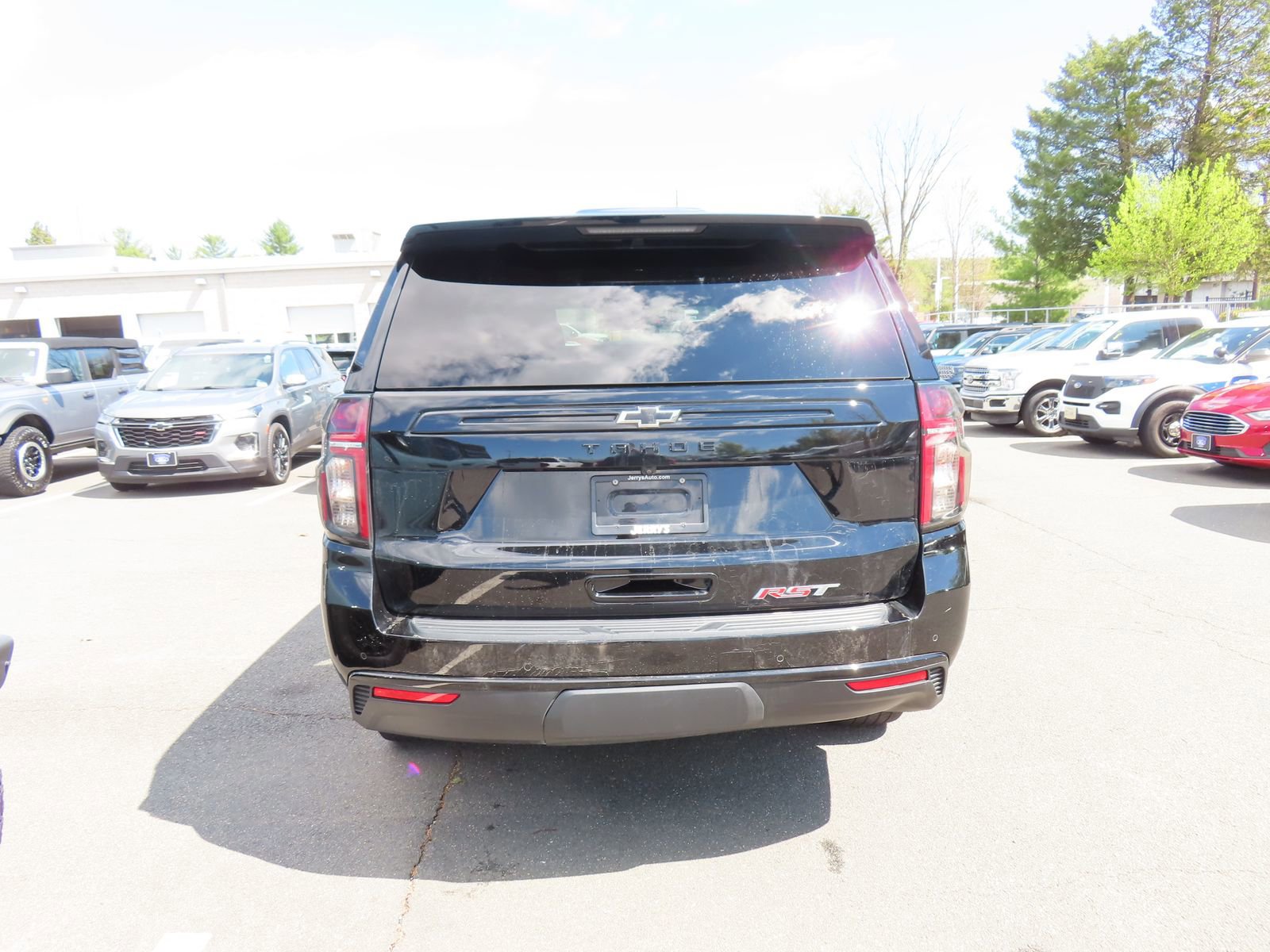 Used 2023 Chevrolet Tahoe RST w/ Luxury Package image 5