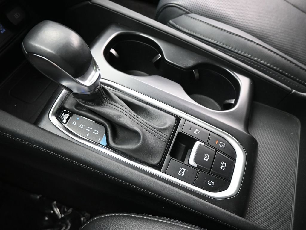 Used 2020 Hyundai Santa Fe Limited image 45