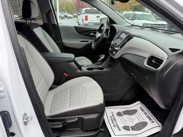 Used 2022 Chevrolet Equinox LT w/ LPO, Floor Liner Package image 23