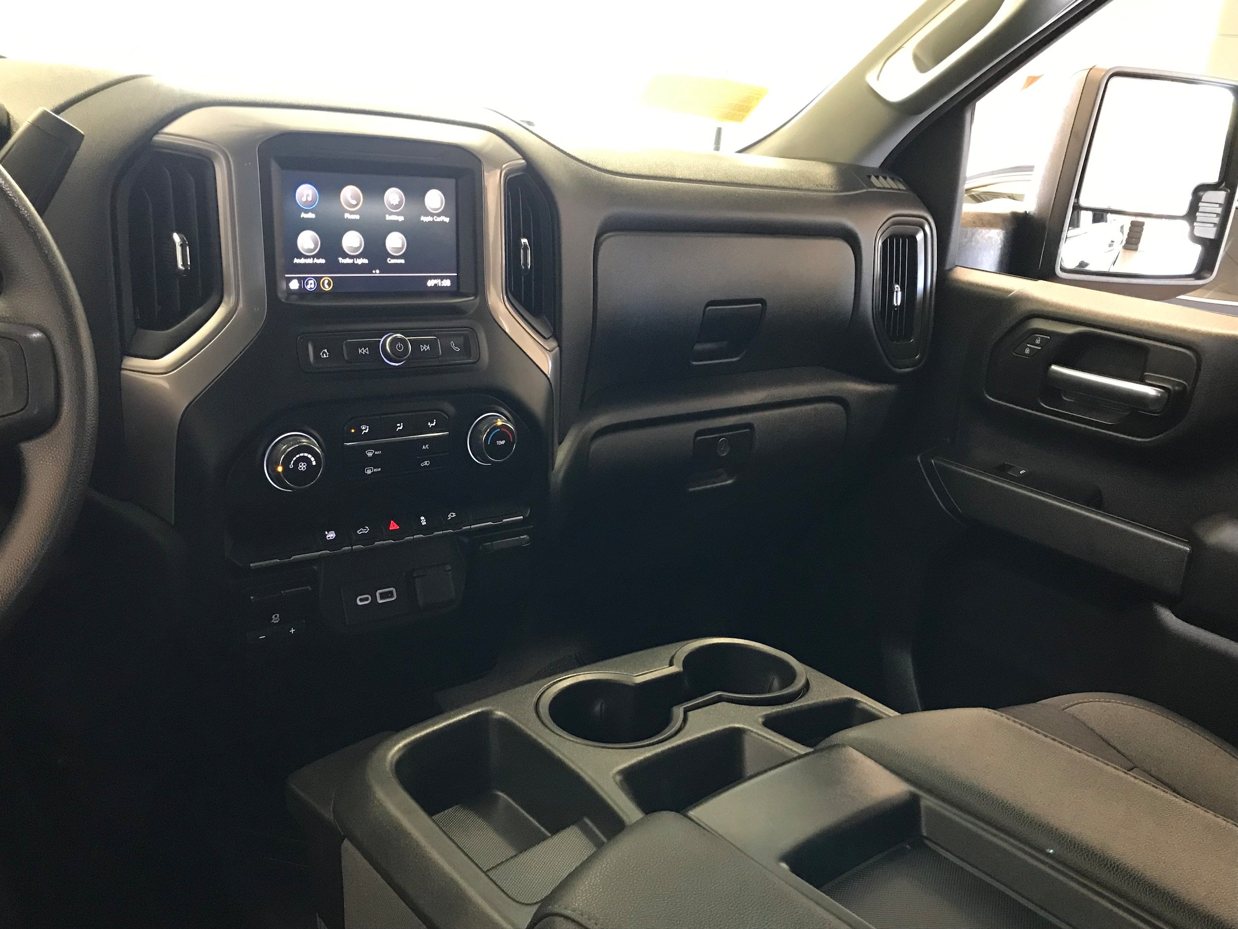 Used 2022 Chevrolet Silverado 2500 Custom w/ Custom Convenience Package AWD/4WD image 12