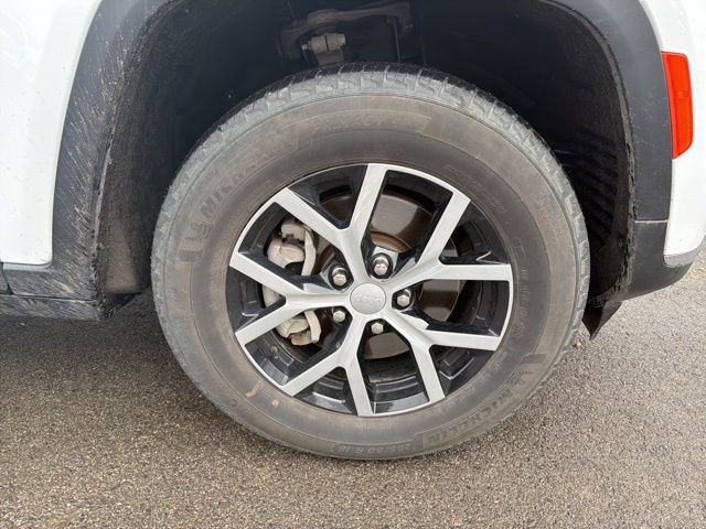 Used 2023 Jeep Grand Cherokee L Limited image 6