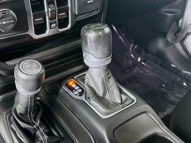 Used 2021 Jeep Wrangler Unlimited Sahara w/ Cold Weather Group image 17