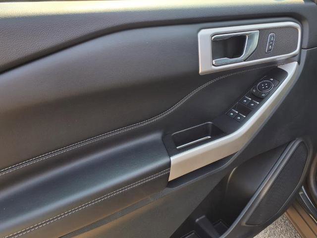 Certified 2022 Ford Explorer XLT w/ Class IV Trailer Tow Package image 9