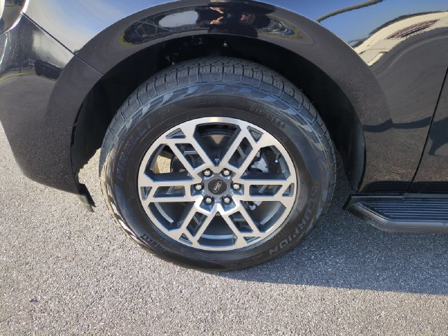 Certified 2025 Ford Expedition Max Active AWD/4WD image 10