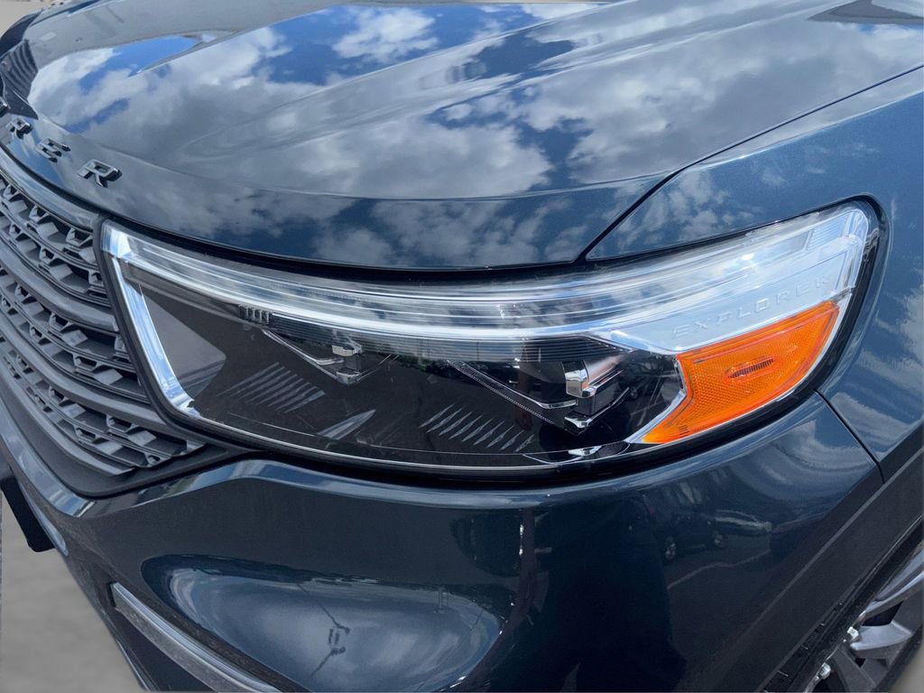 Certified 2022 Ford Explorer XLT w/ Equipment Group 202A AWD/4WD image 21
