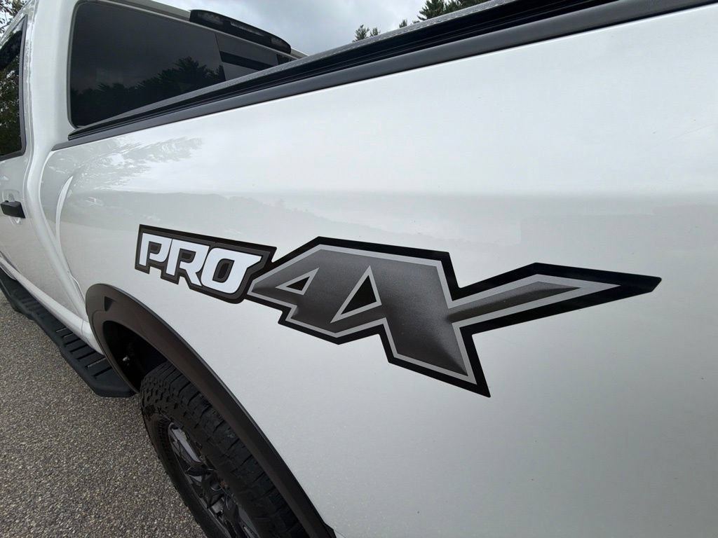 Used 2021 Nissan Titan PRO-4X w/ Pro-4x Convenience Package AWD/4WD image 5