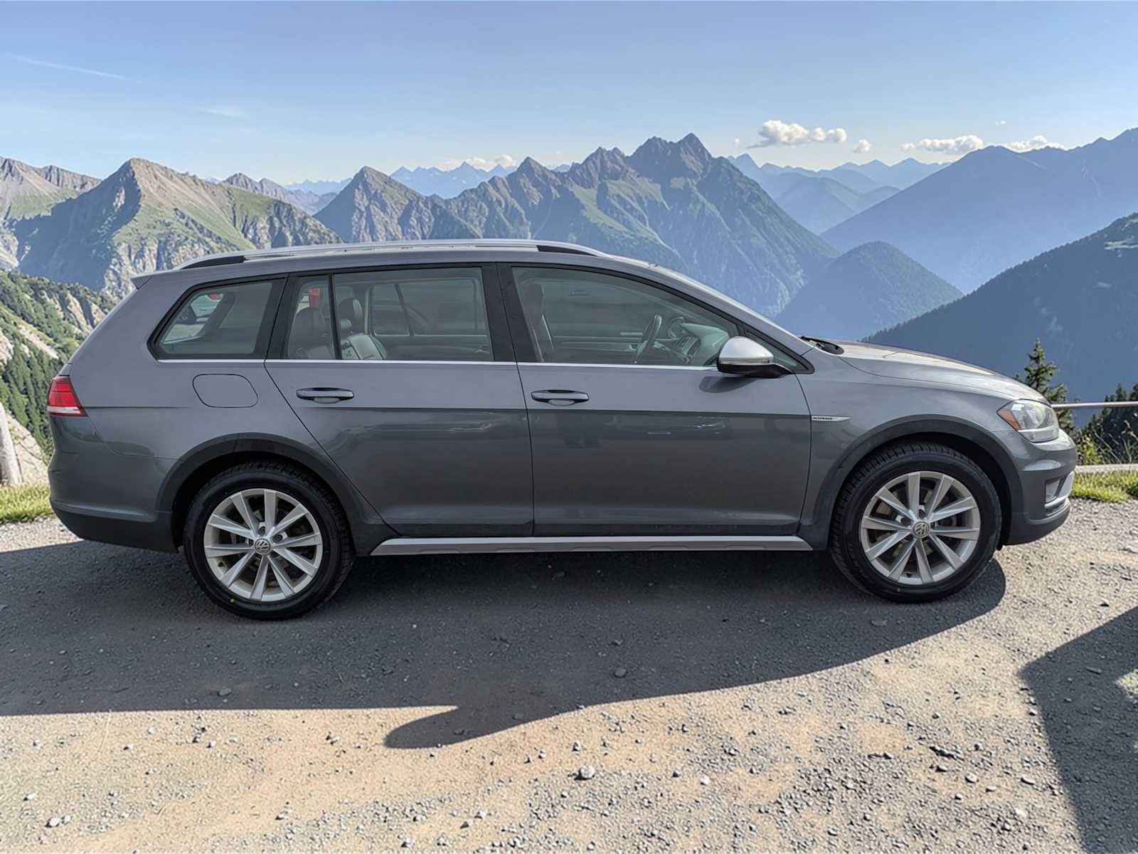 Used 2019 Volkswagen Golf Alltrack S video 2
