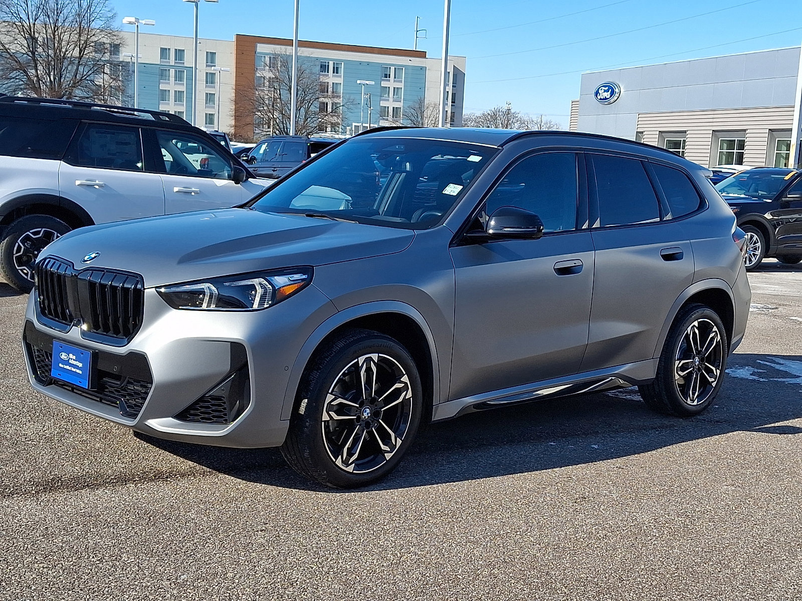 Used 2023 BMW X1 xDrive28i w/ Premium Package image 2