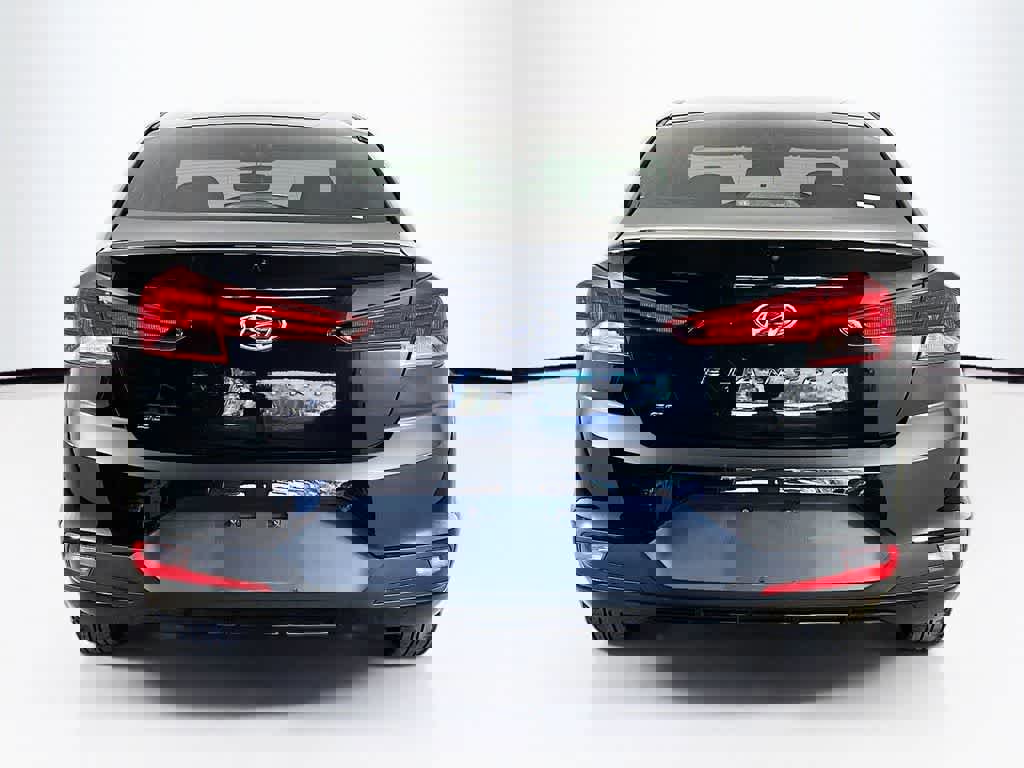 Used 2019 Hyundai Elantra SE image 4